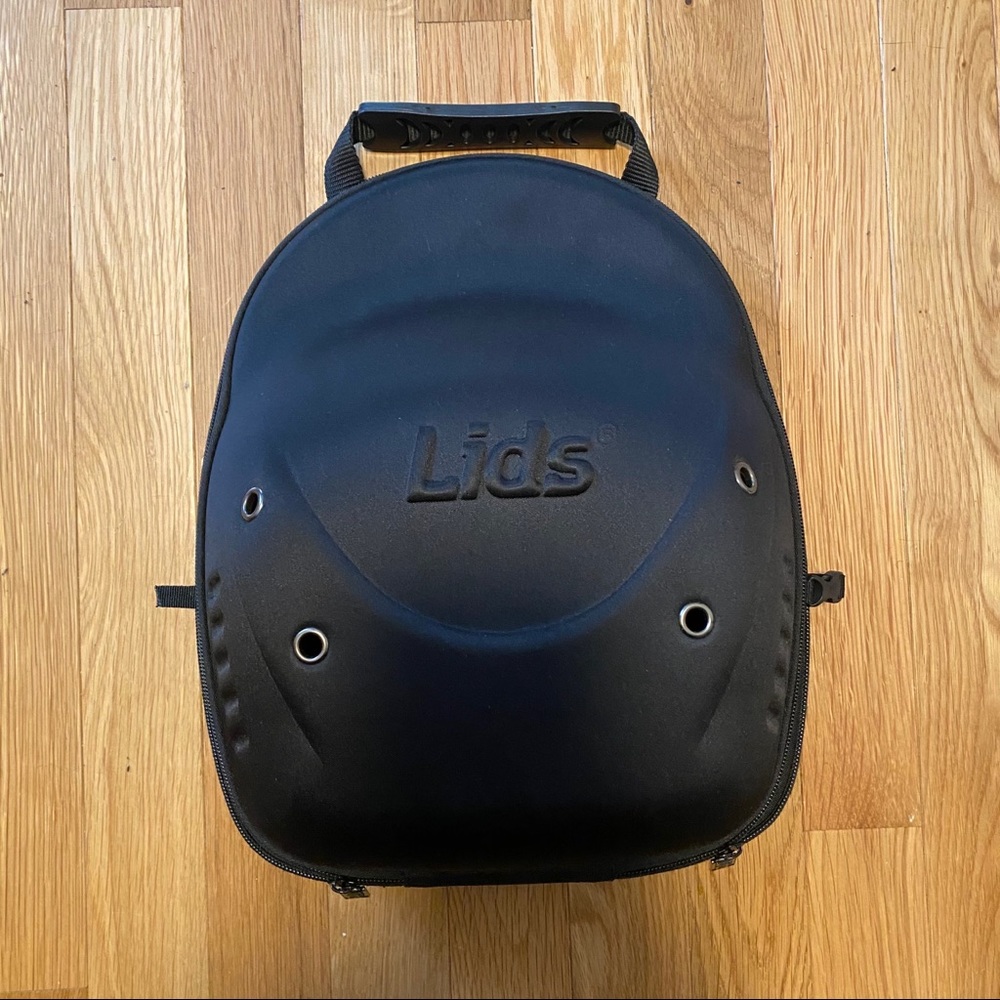 LIDS Hat Case